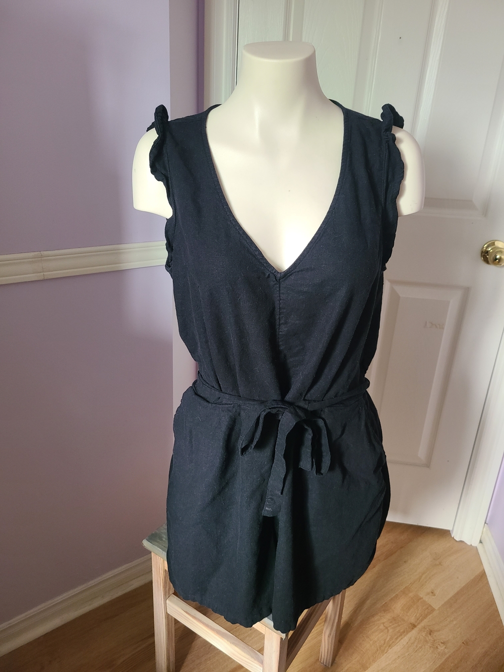 Old Navy Black Crewneck Romper